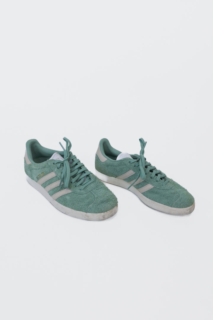 Adidas Light Green Gazelle Suede Sneakers (6; retail $100)