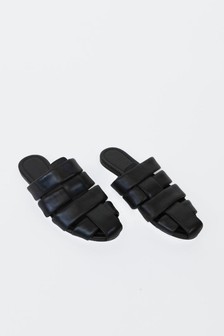 Jenni Kayne Black Woven Leather Flats (38; retail $394)
