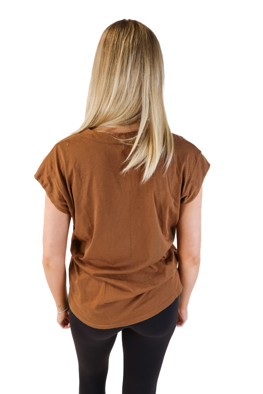 Frame Le Mid Rise V T-Shirt (S; retails for $98)