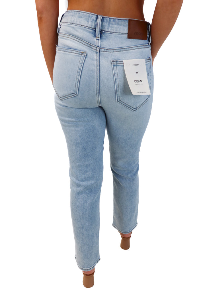 Hidden ‘Quinn’ light wash crop skinny jeans NWT (27; retails for $72)