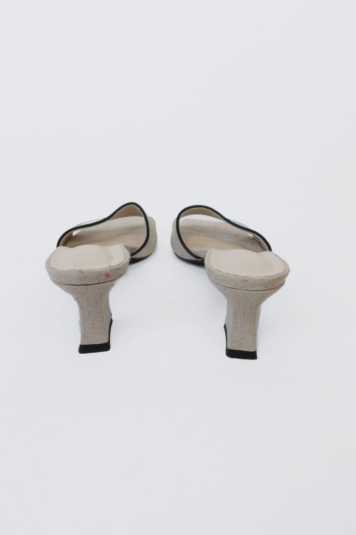Billini Beige Linen Low Heel Sandals NWOT (7; retail $70)