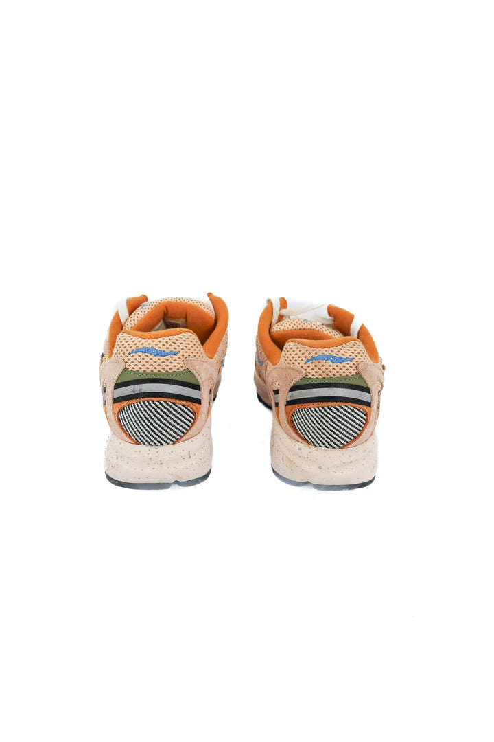 Saucony grid sneakers (men’s 6)