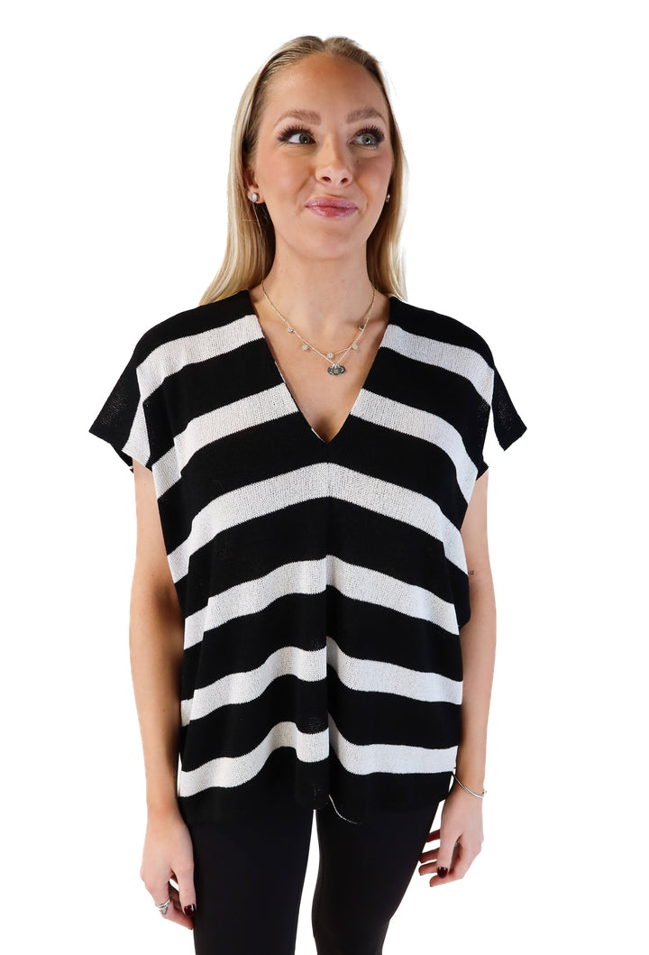 Zara black/white striped top NWT (m; retails for $29.90)