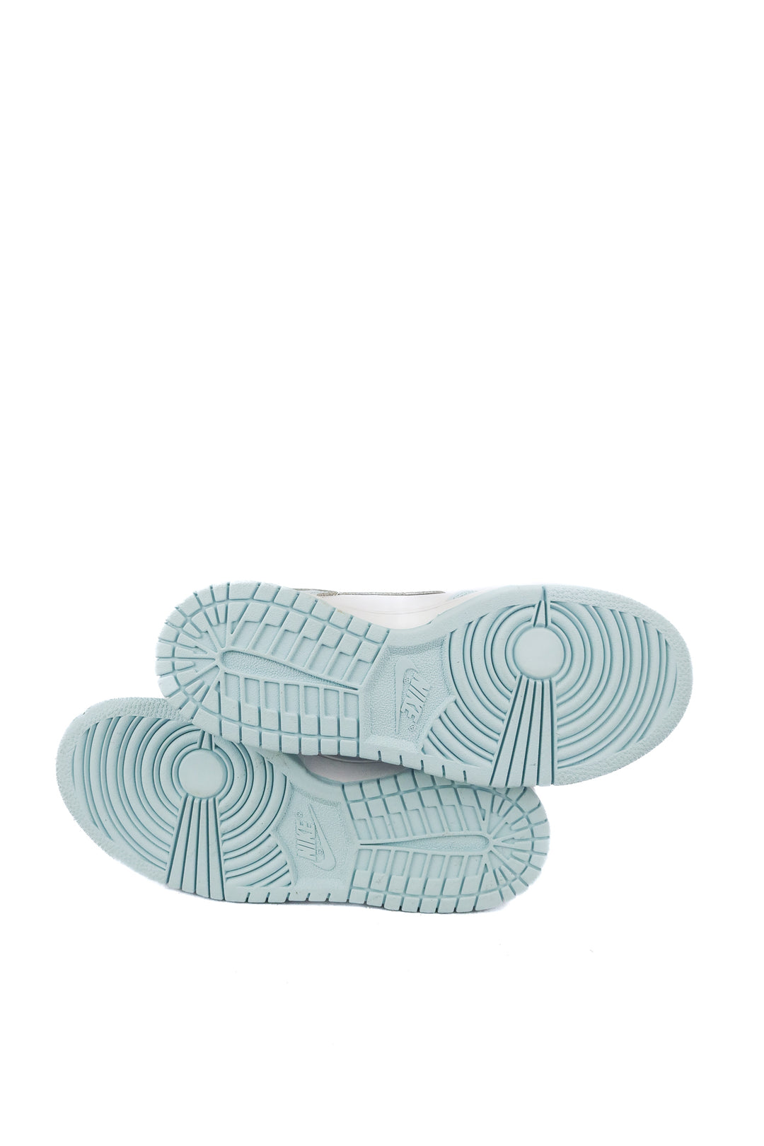 Nike dunk powder blue sneakers NWT (5Y)