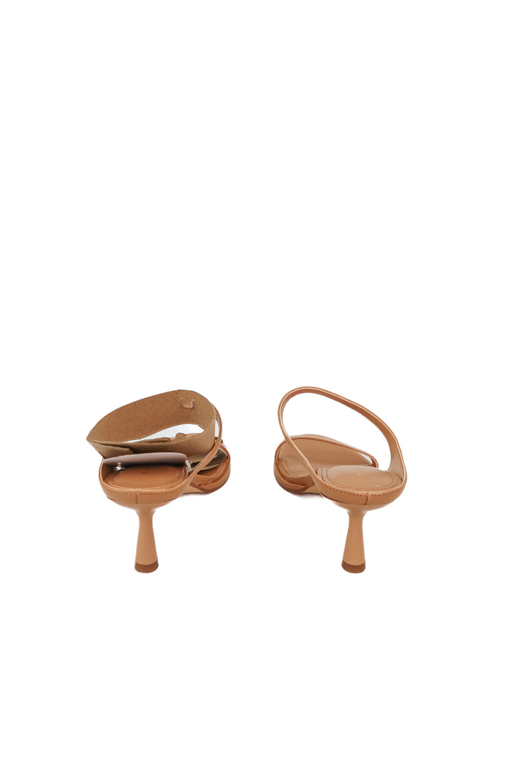 Marc Fisher nude leather sandals NWT (6.5)