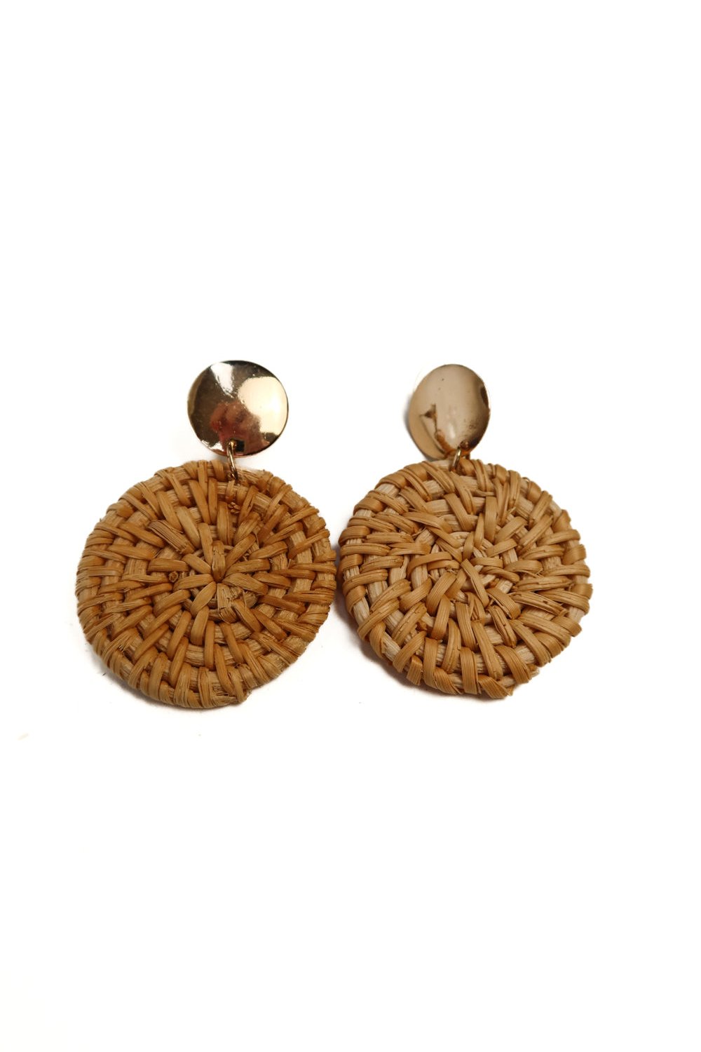 Circle rattan and gold earrings