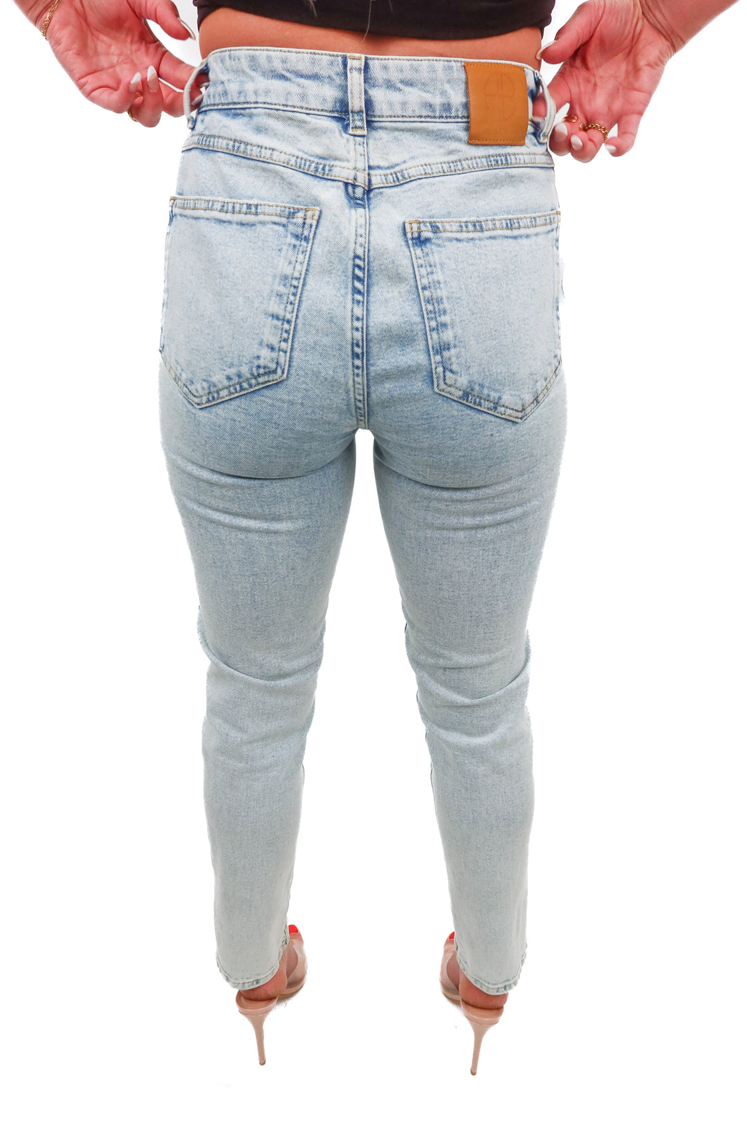anine bing light wash skinny jeans (27; retail $280)