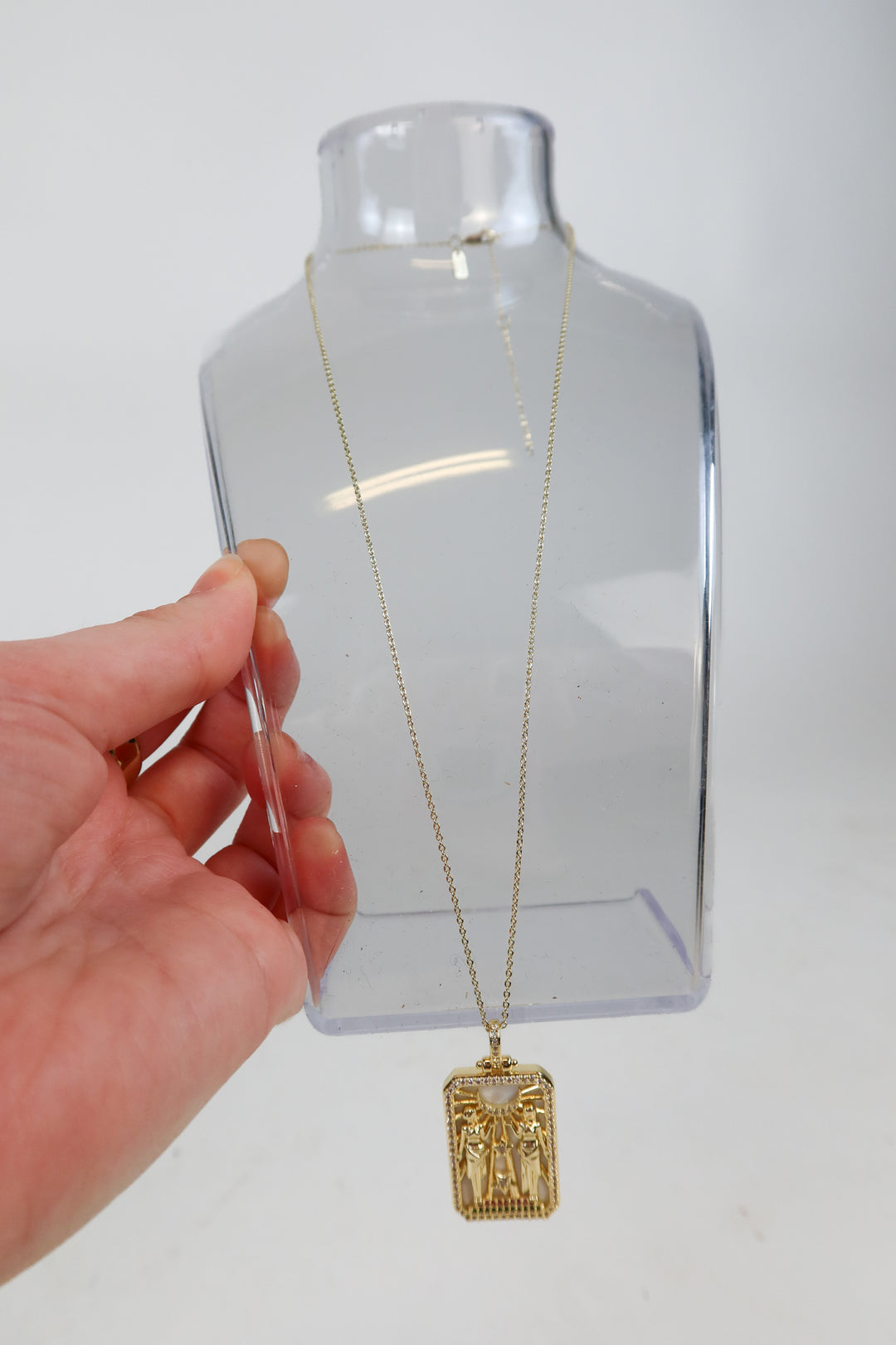 Melinda Maria Gold The Sisterhood Amulet Necklace NWOT (retail $128)