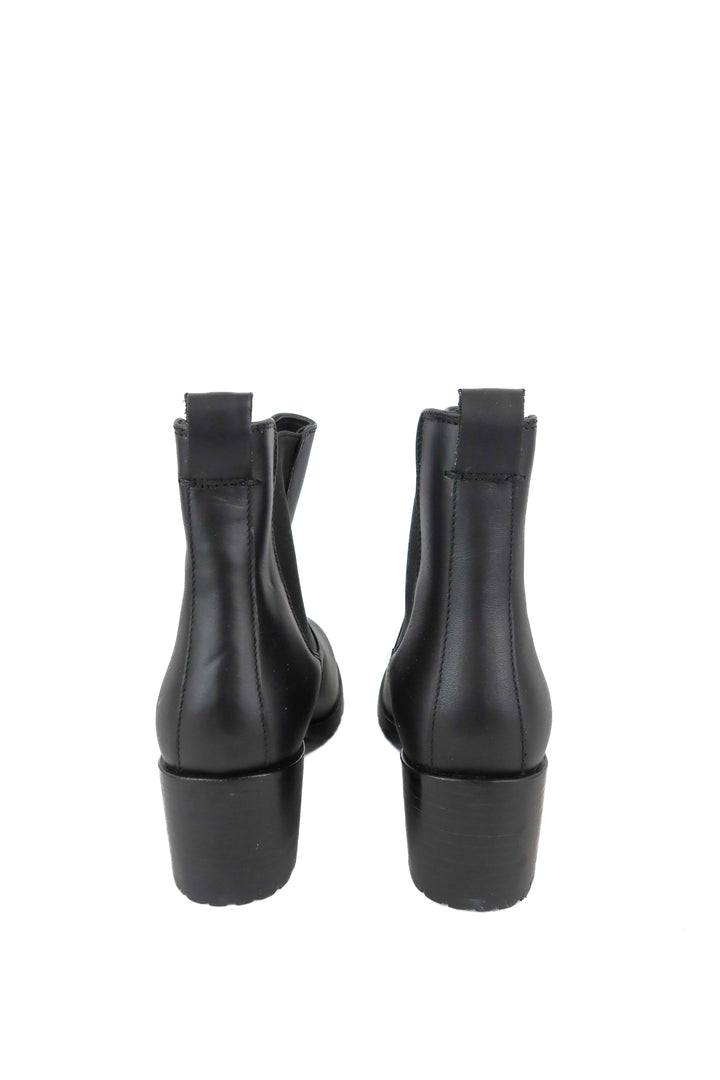 nisolo black booties (8; retail $250)