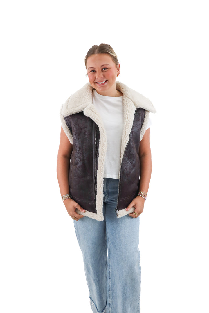 offline by aerie dark brown faux fur vest (m)