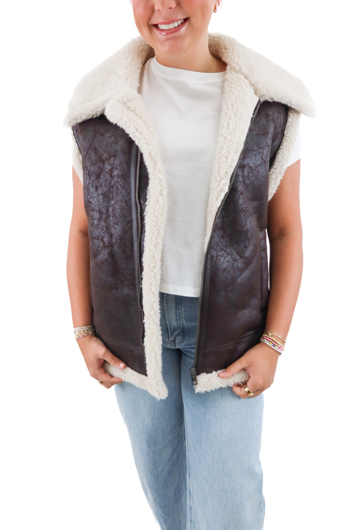 offline by aerie dark brown faux fur vest (m)