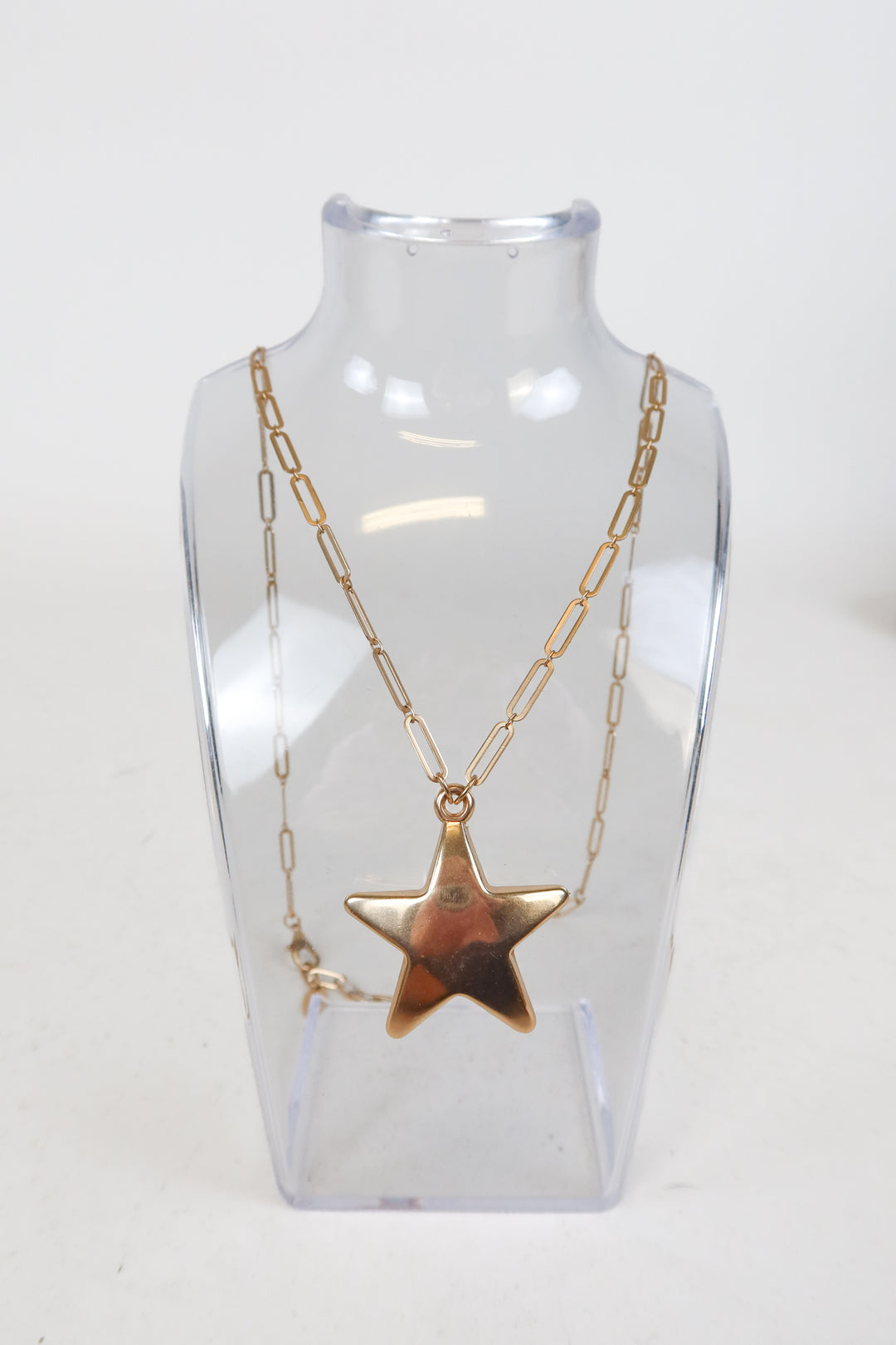Free People Gold Long Star Pendant Necklace (retail $48)
