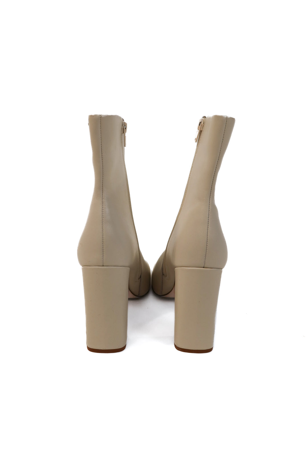 Steve Madden cream booties (10; retail $109.95)