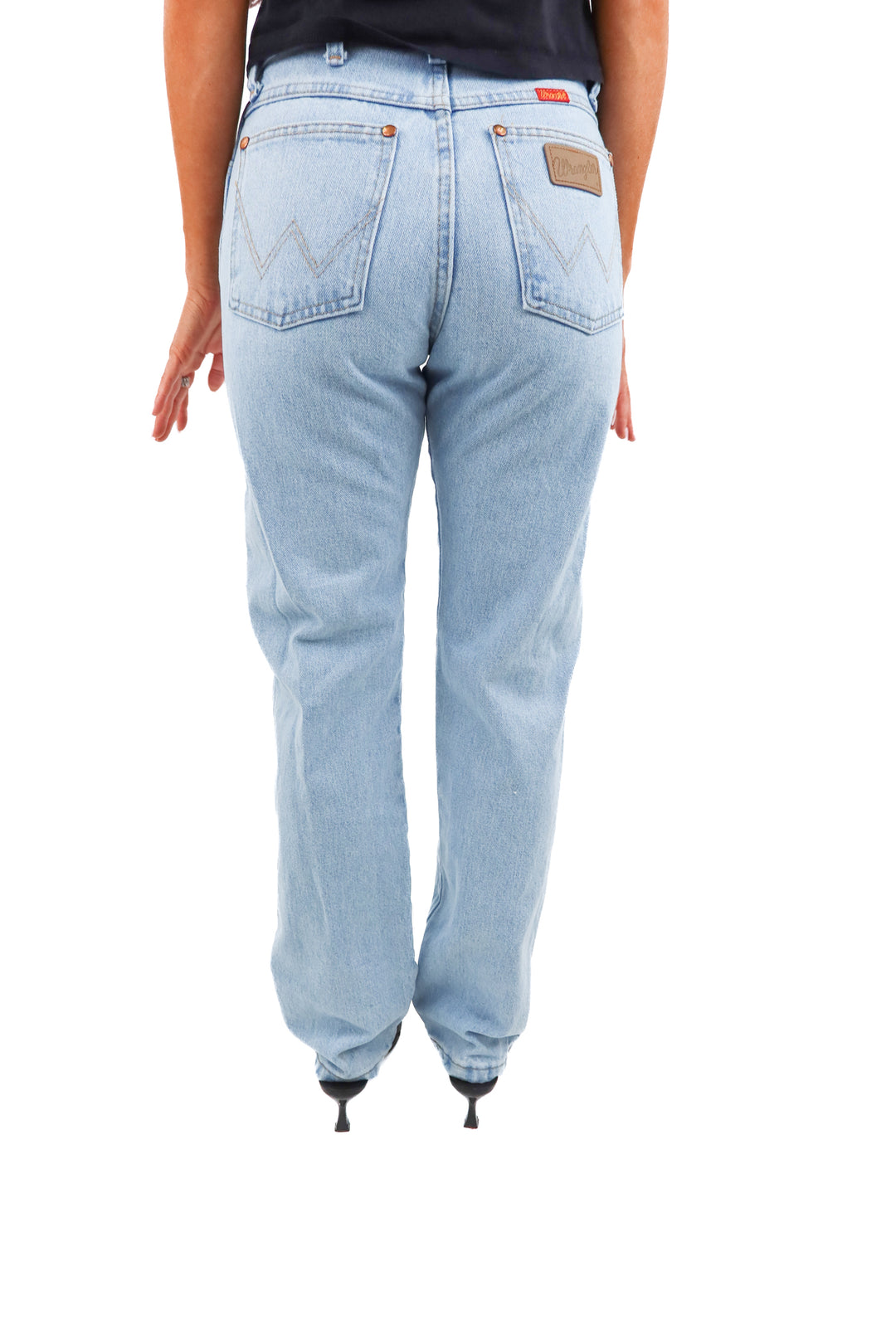 wrangler light wash straight leg jeans (25; retail $60)