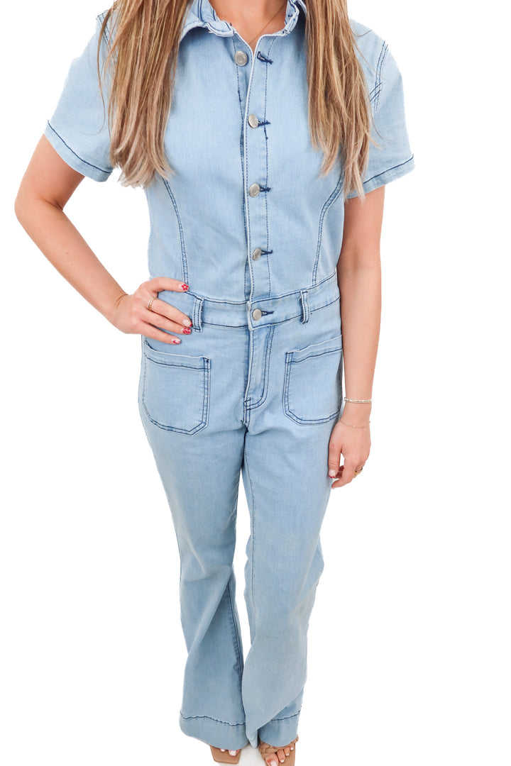 wisteria lane light wash denim jumpsuit (M)