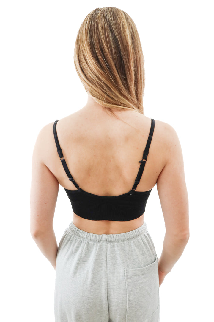 lululemon black v-neck sports bra (xxs)