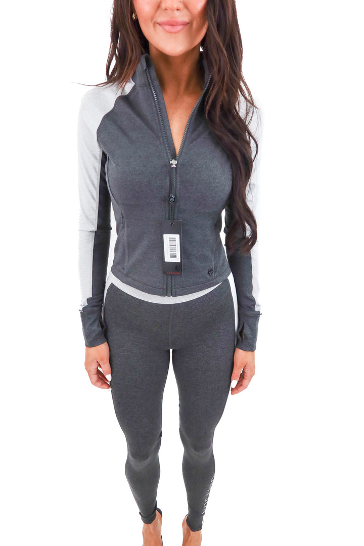 greyson rhineback grey active set nwt (xs; retail $258)