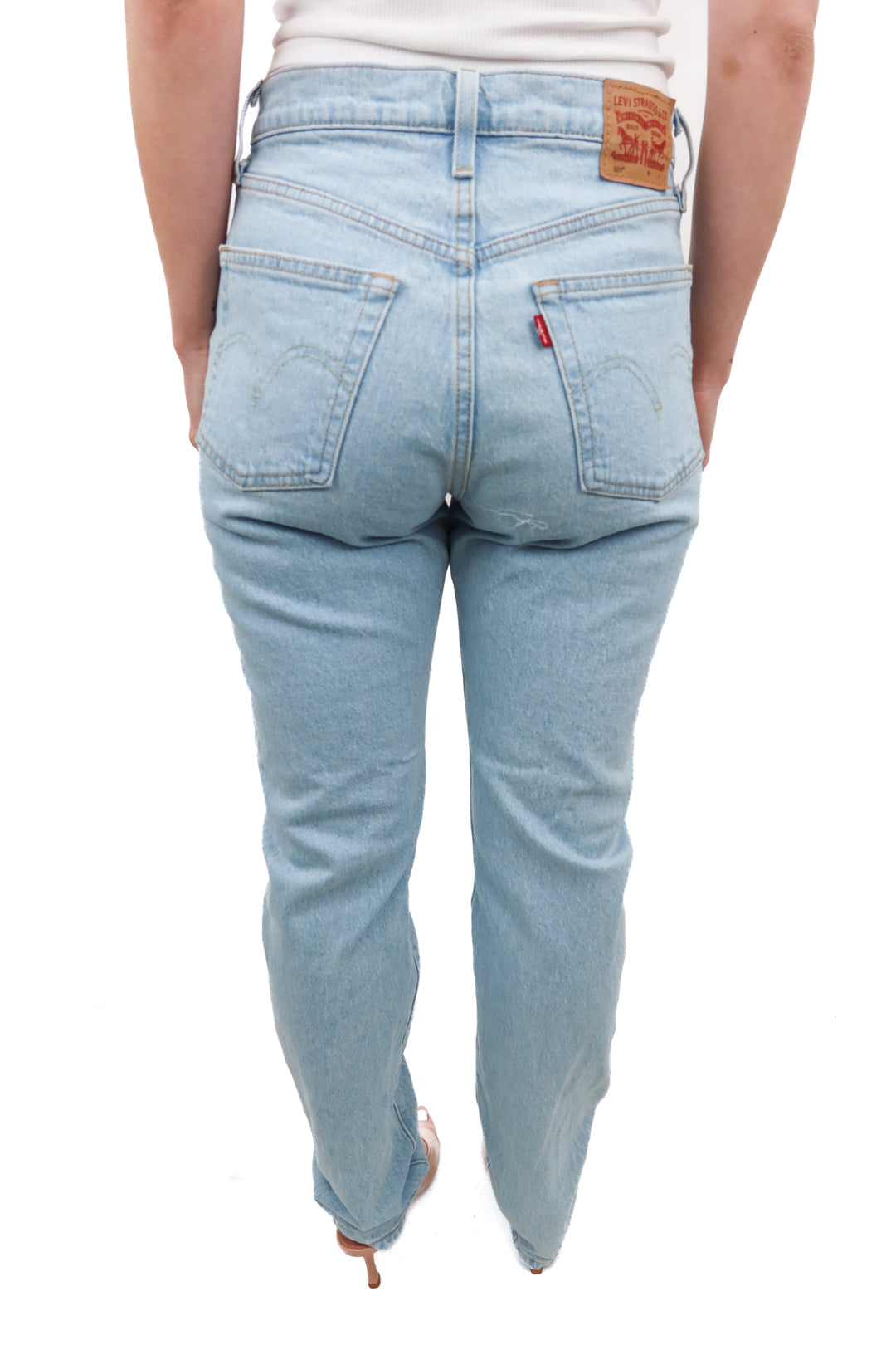 levis light wash straight leg jeans (26)