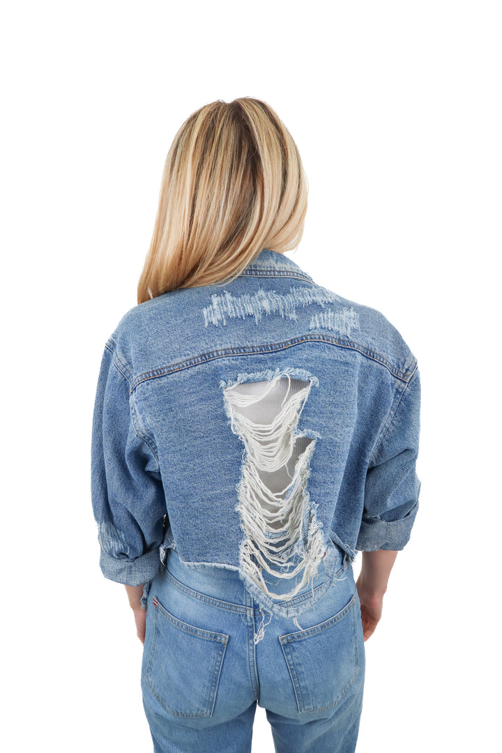 signature 8 distressed denim jacket (m)