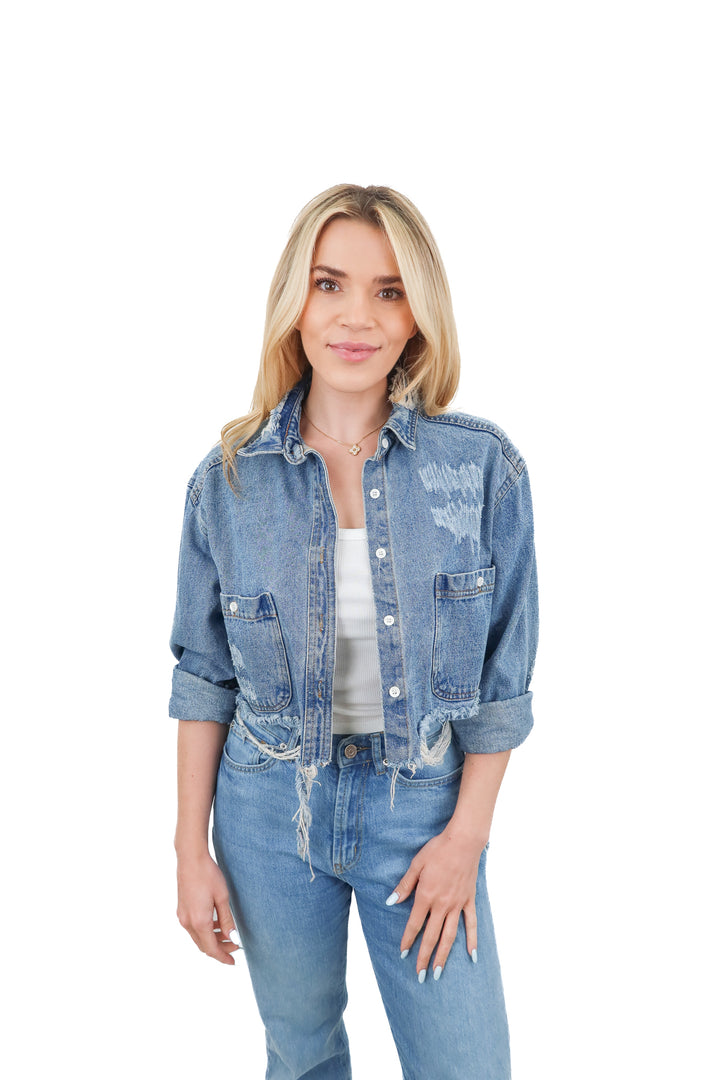 signature 8 distressed denim jacket (m)