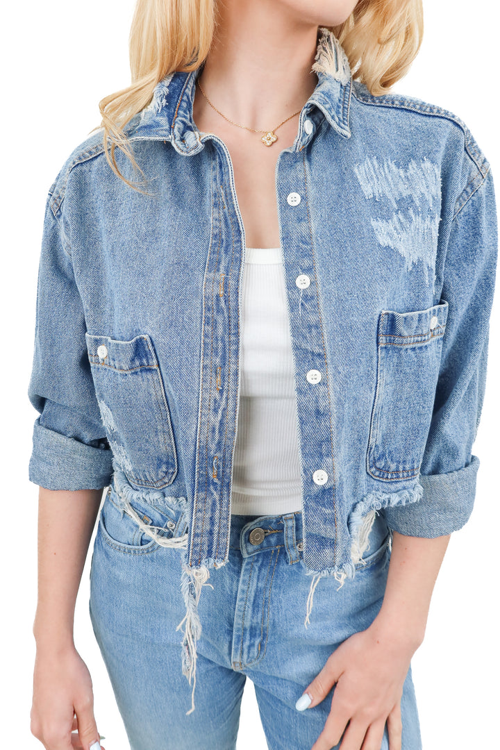 signature 8 distressed denim jacket (m)