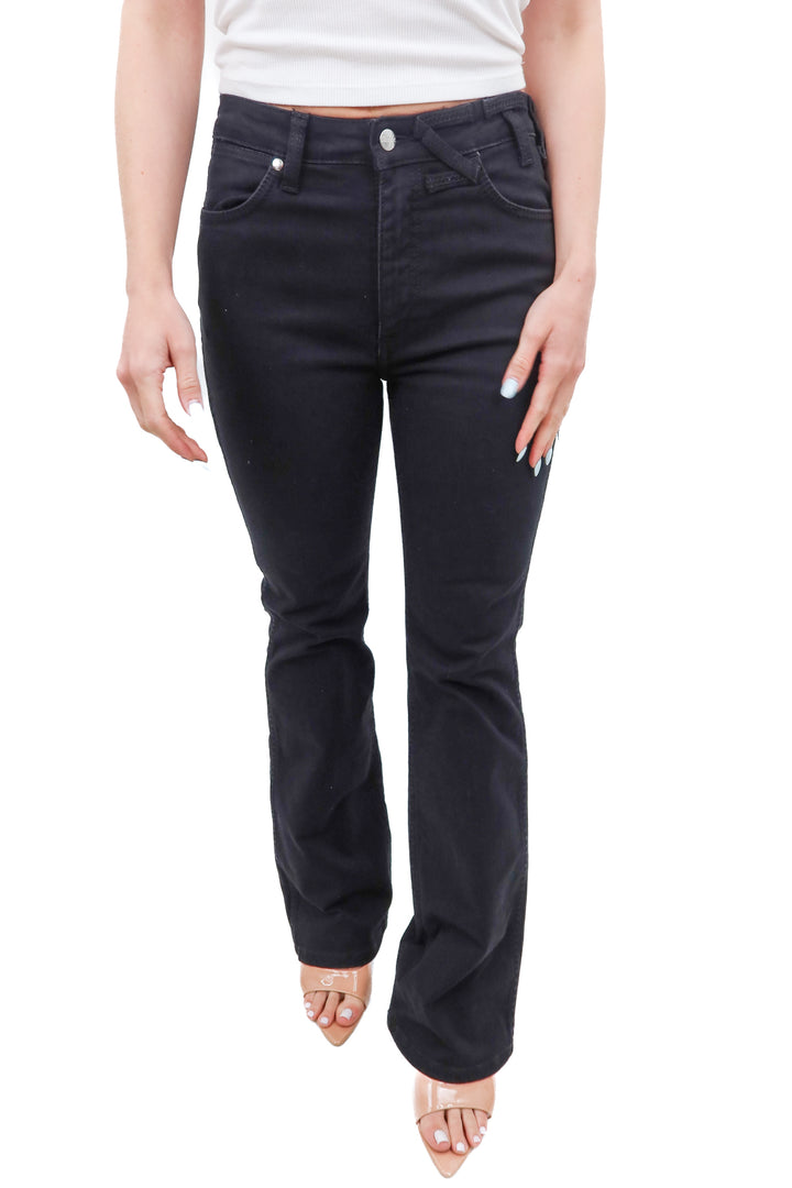 wrangler x staud black "the must" jean (26)