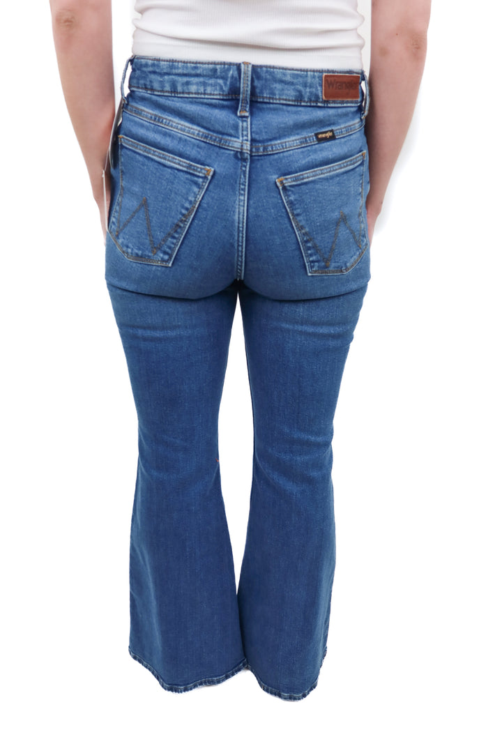 wrangler "high-rise fierce flare jeans (26)