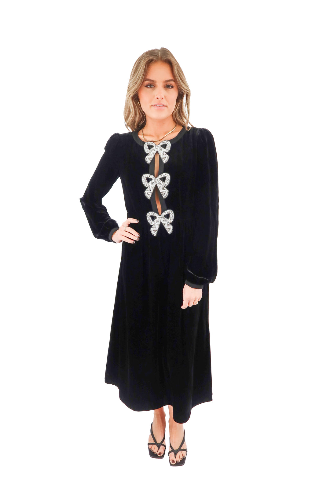 saloni black velvet pearl bow maxi dress (4; retail $695)
