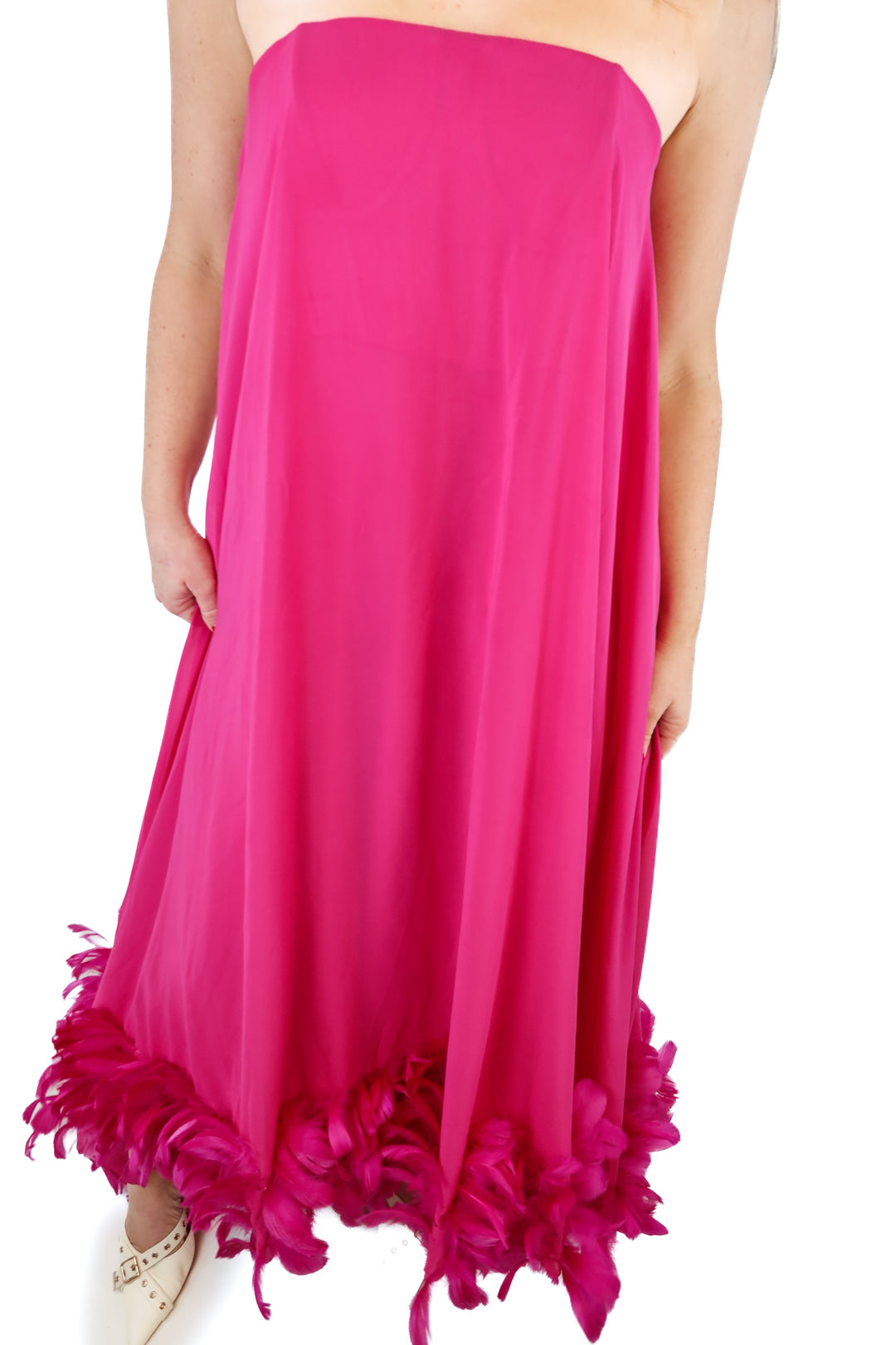 Mac Duggal pink feather bottom dress (2)
