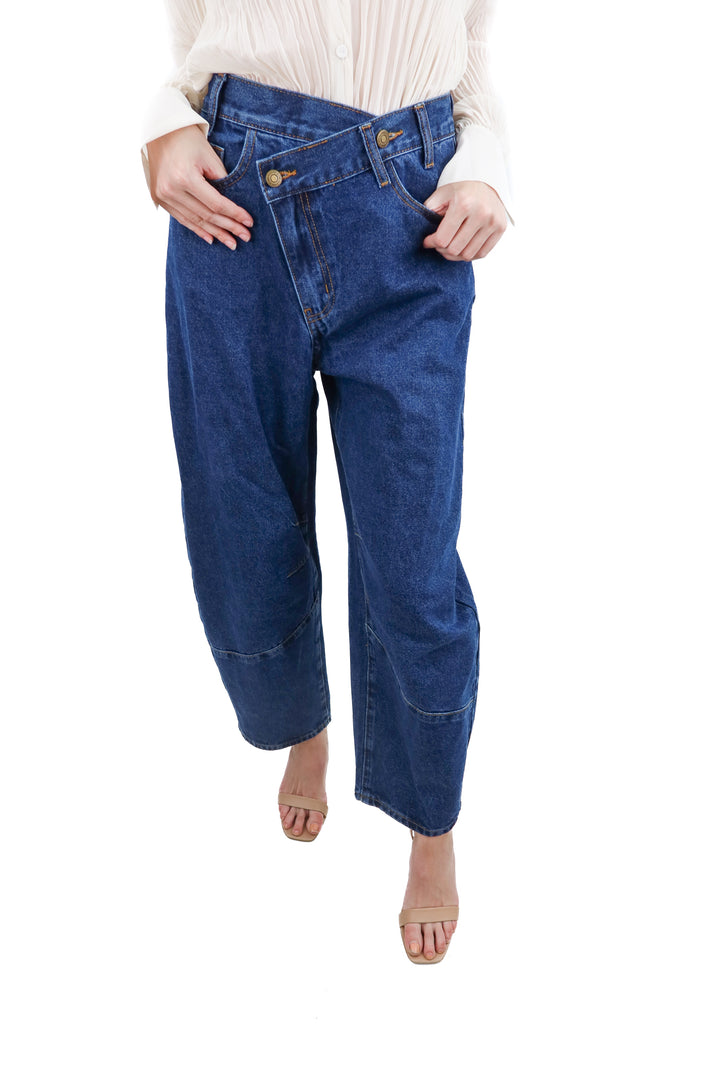 commense medium wash barrel jean (s; retail $59)