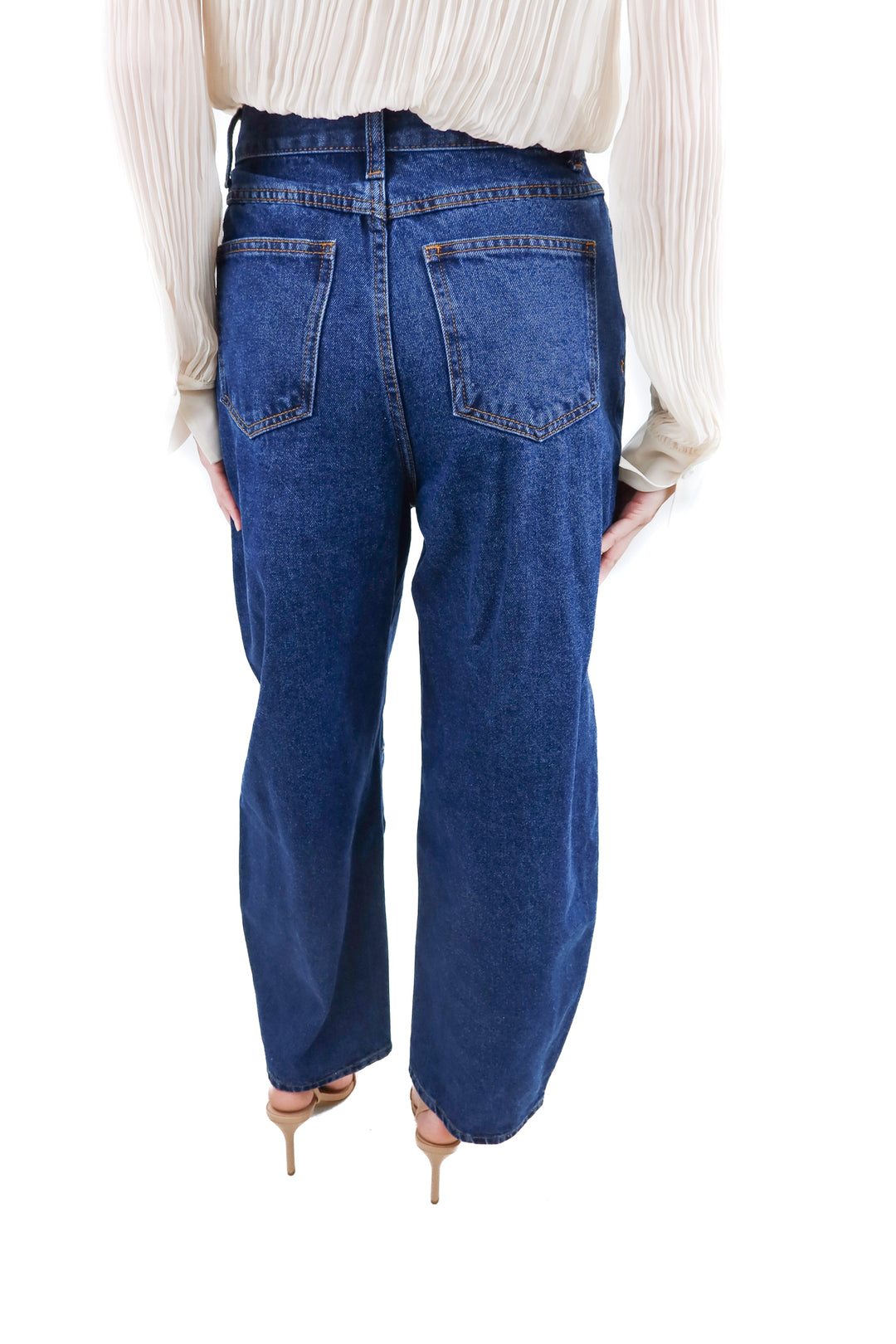 commense medium wash barrel jean (s; retail $59)