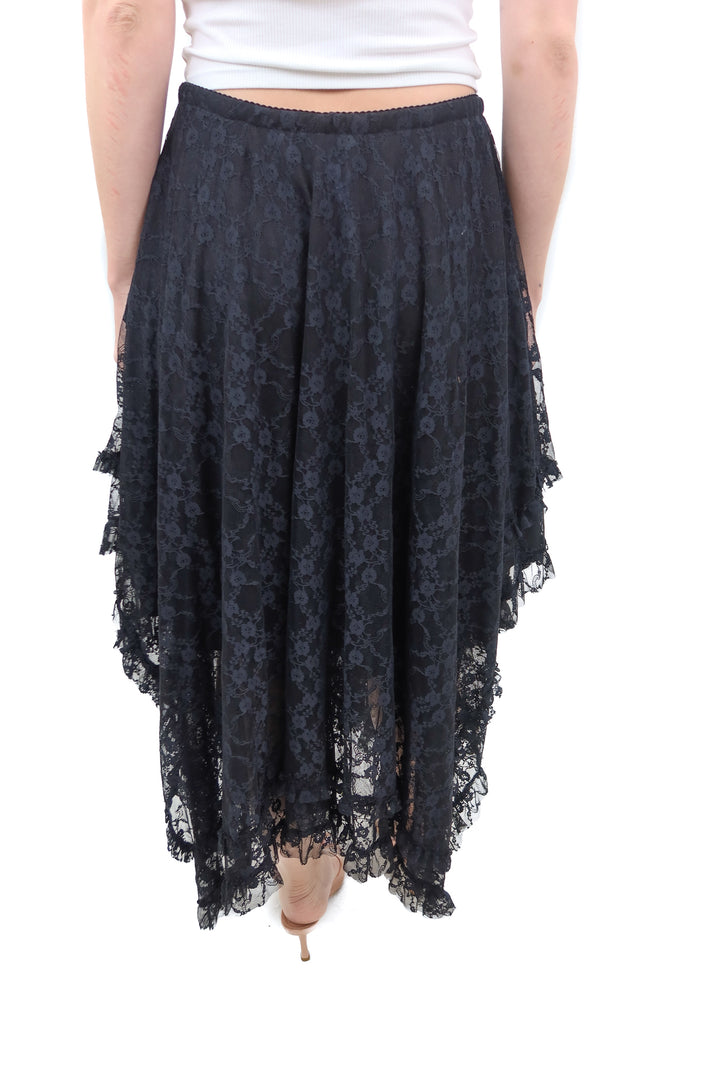 smoke & mirrors black floral lace maxi skirt (m)