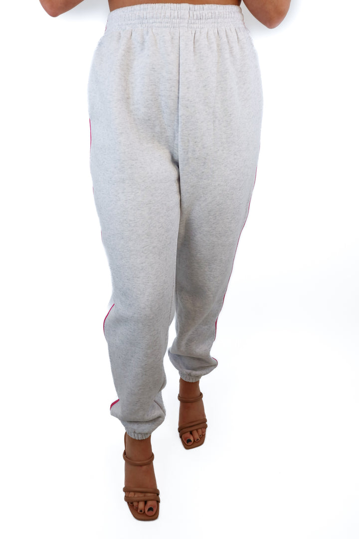 Kittenish light gray w/ pink stripe sweatpants (S)