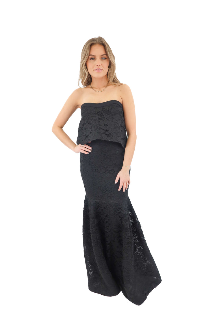 black halo eve black lace gown (6; retail $525)*