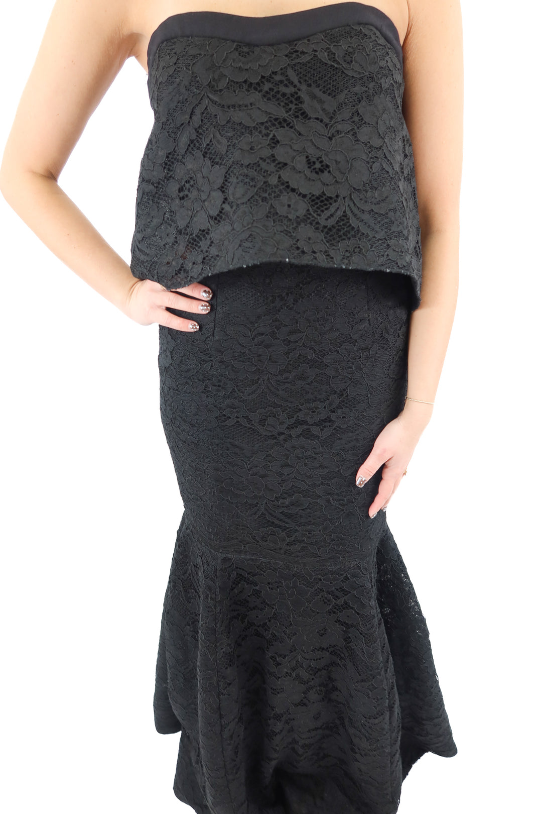black halo eve black lace gown (6; retail $525)*