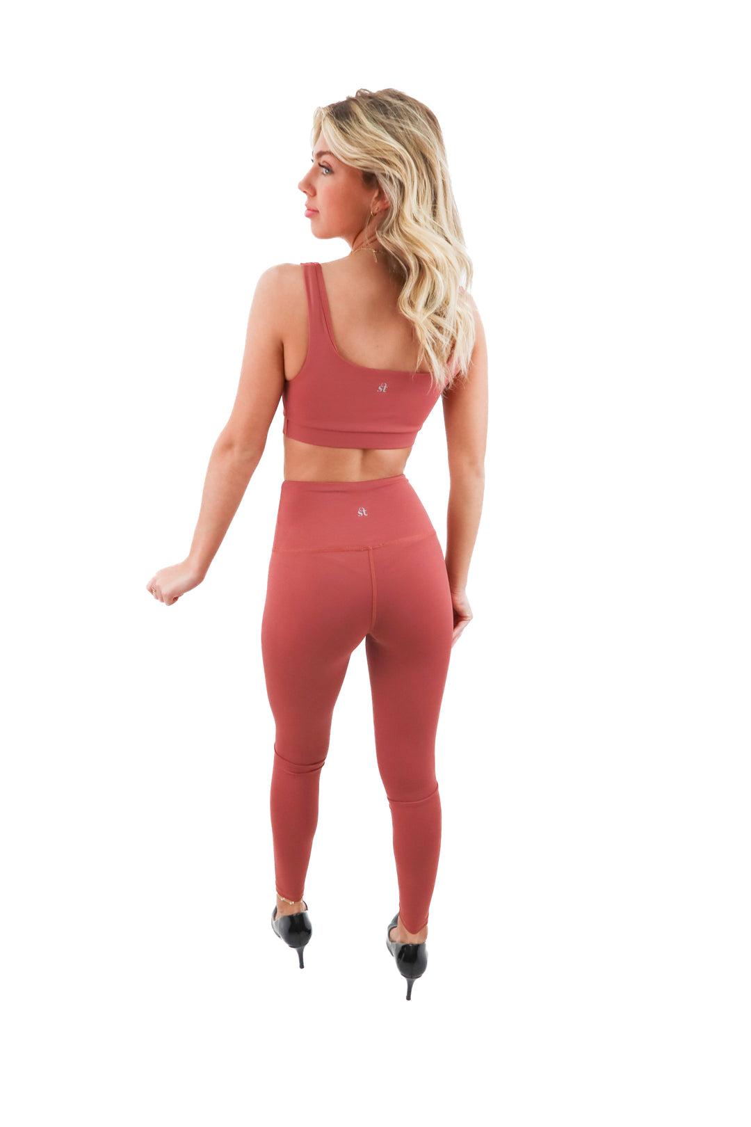 strut this mauve active set (s; retail $203)