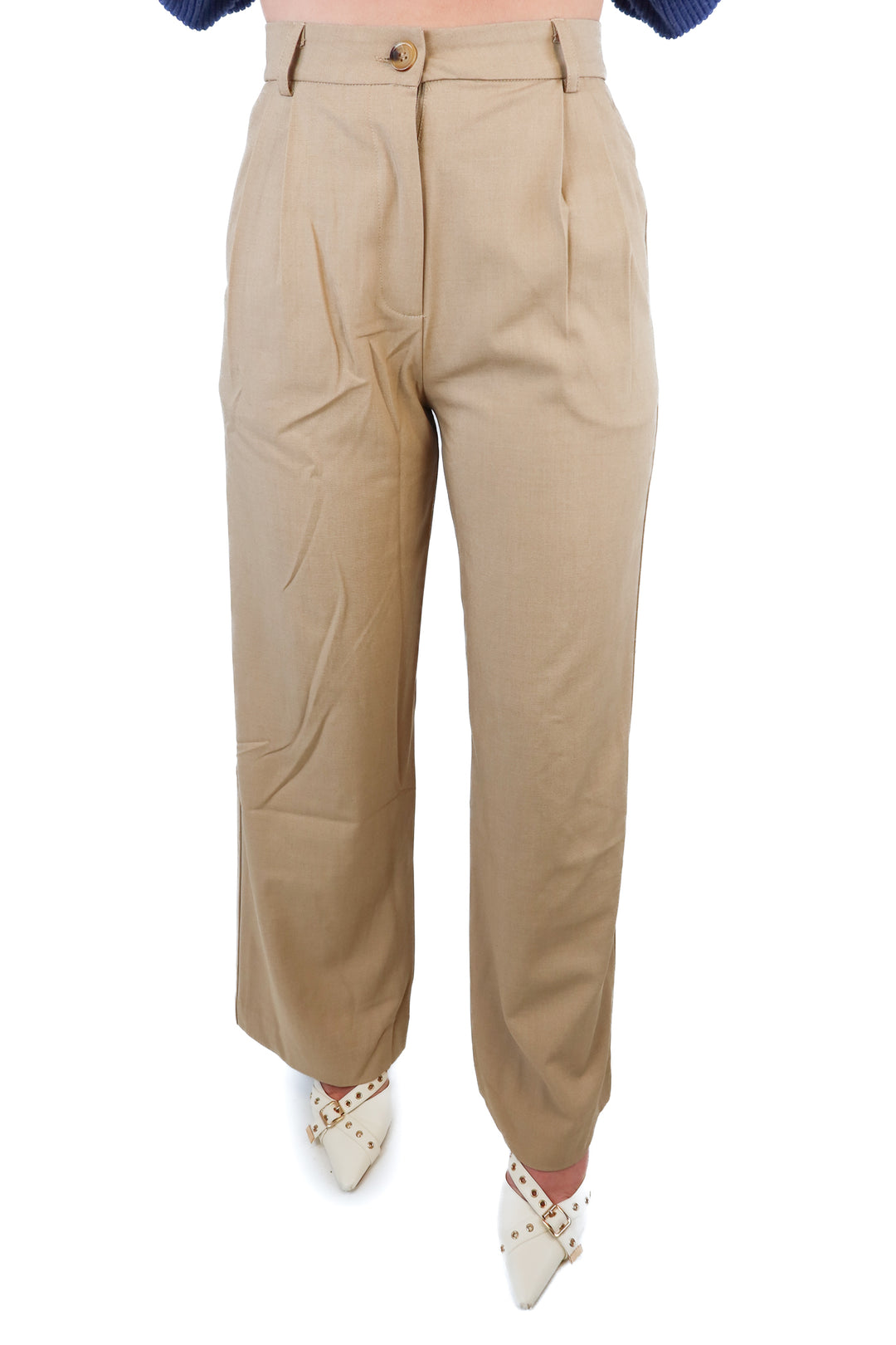 Fate tan dress pants NWT (S)
