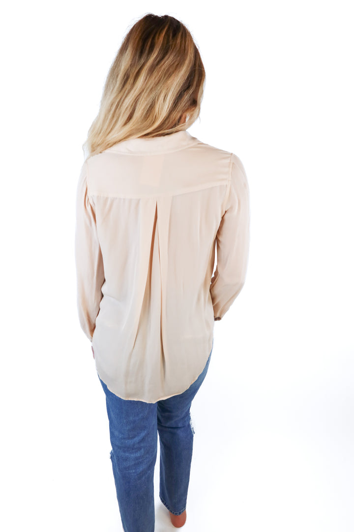 L'Agence Pale Blush Silk Blouse (XS; retail $225)