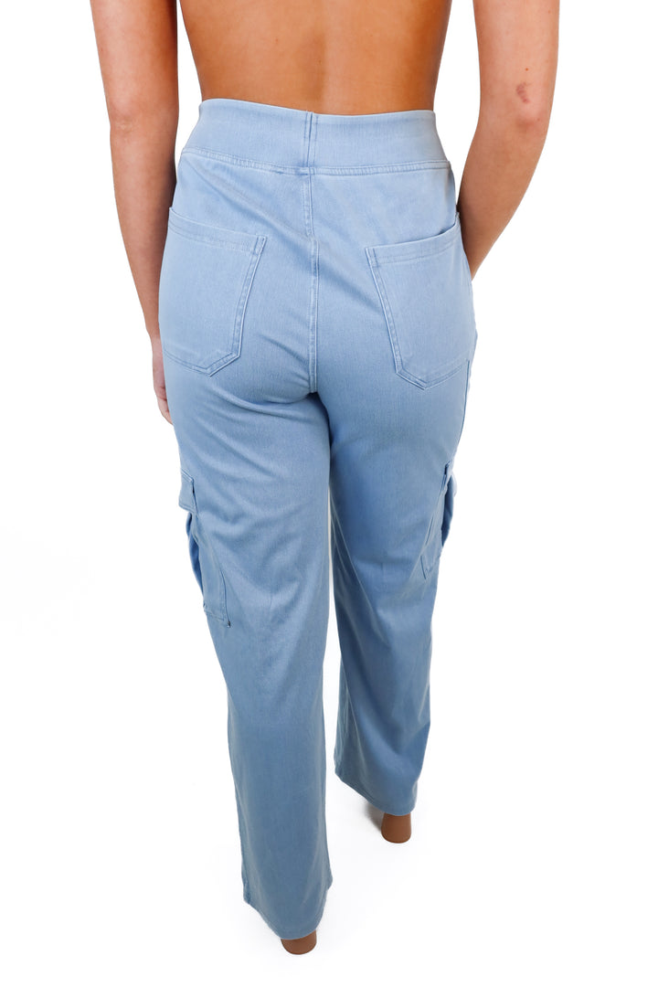 halara light wash cargo "jeans" (s) NWT