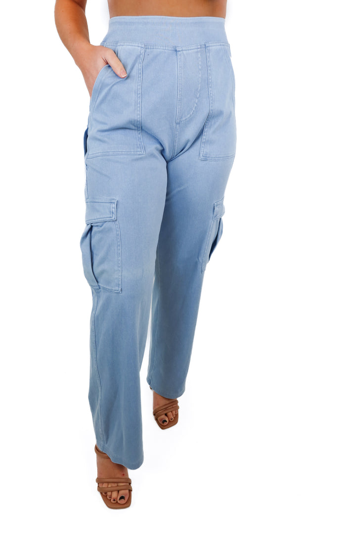 halara light wash cargo "jeans" (s) NWT