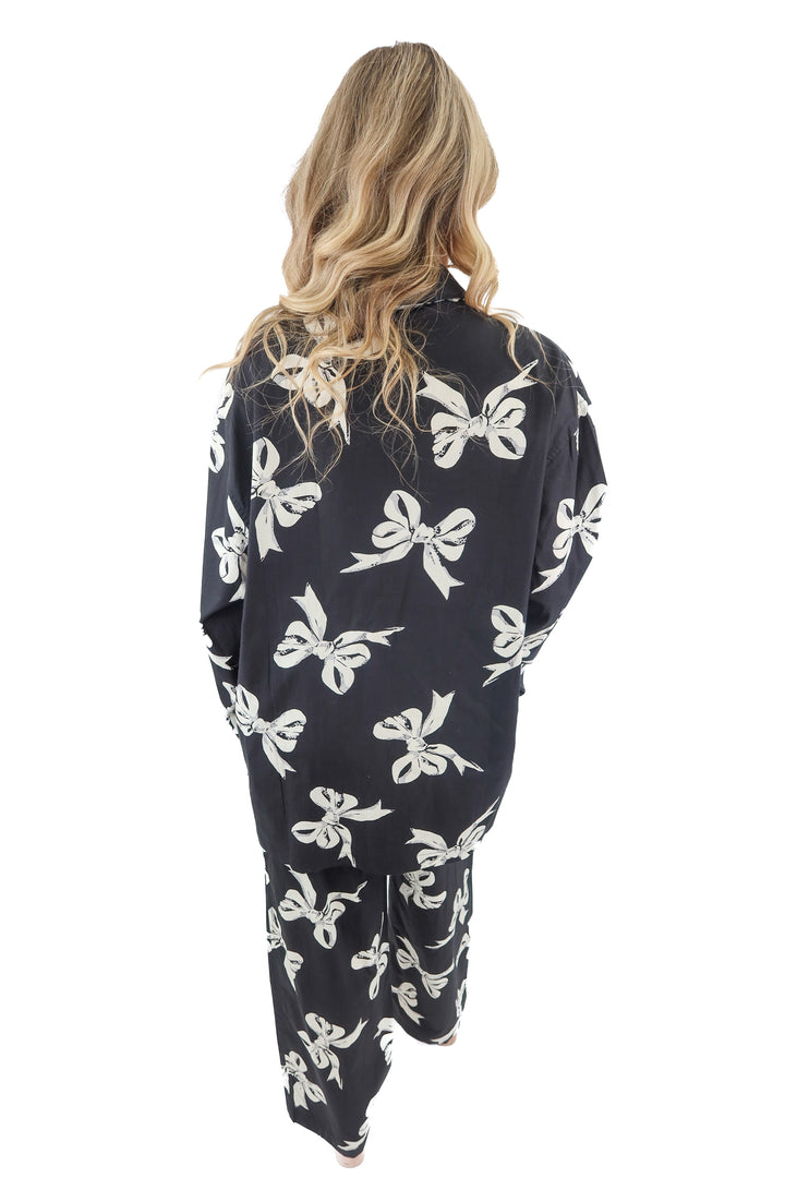 AUCTION coach black bow button up set (s)
