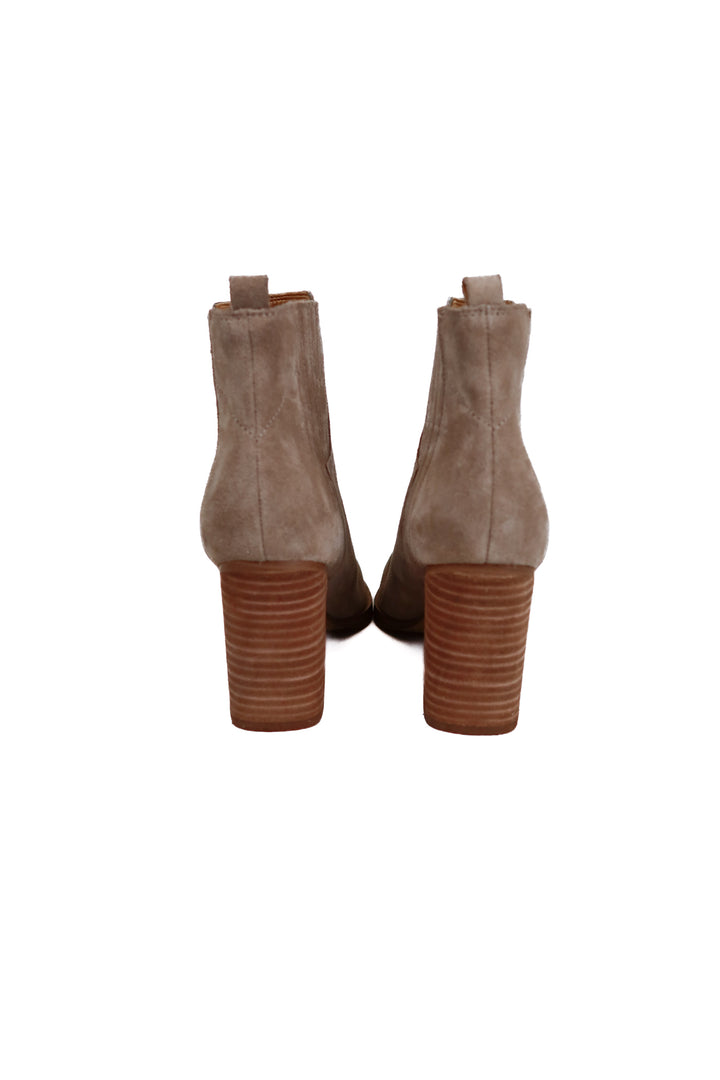 Marc Fisher light brown pointed toe booties (6)