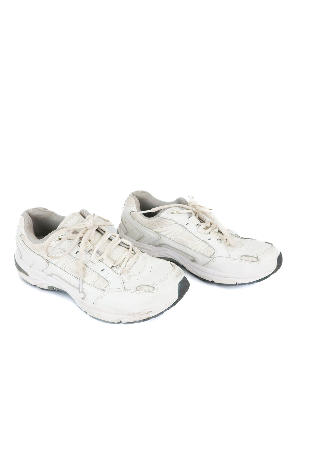 vionic white 23walk shoes (8.5; retail $165)