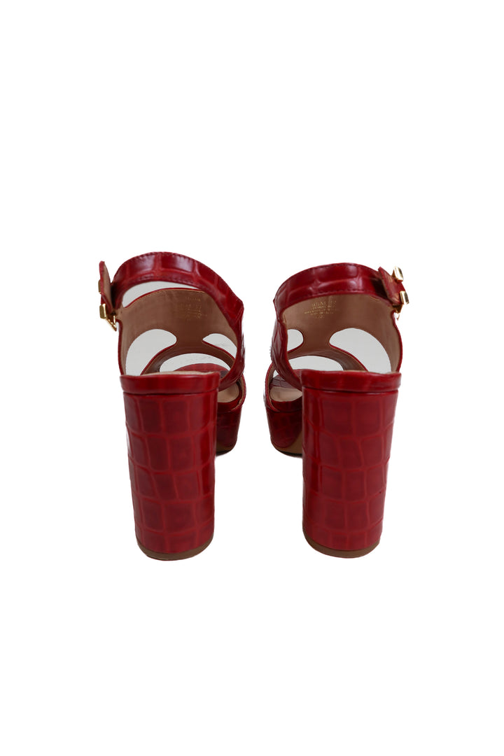 Vince Camuto Red Croc Gavial Sandal NWOT (6.5; retail $149)