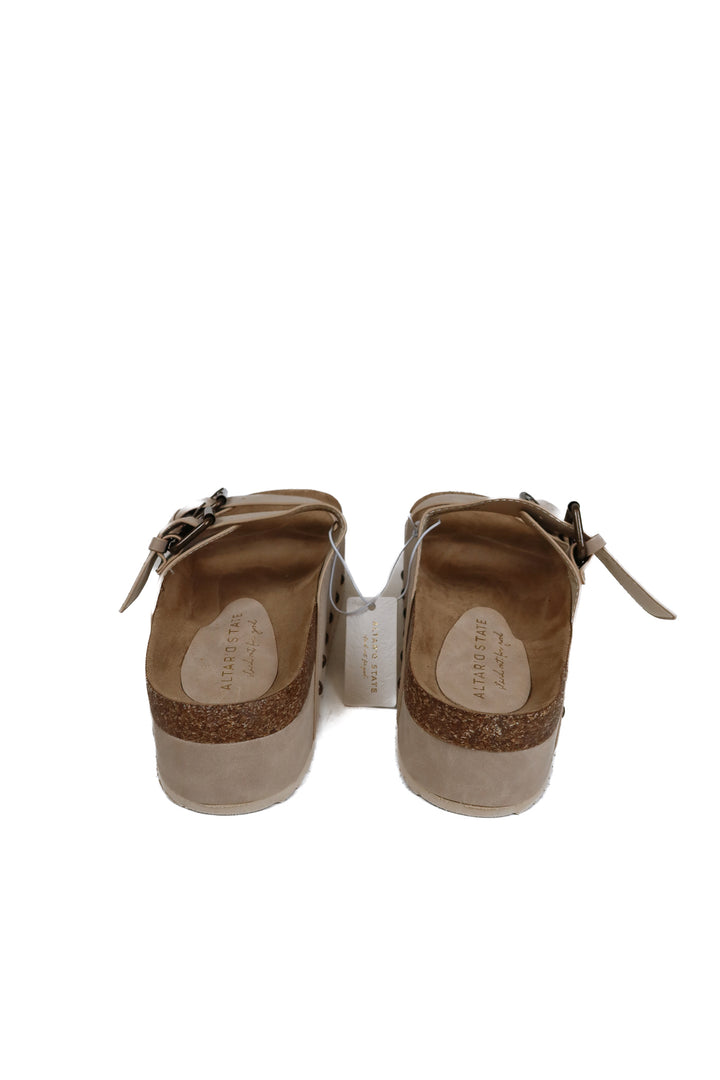 Altar'd State light brown platform sandals NWT (7; $74)
