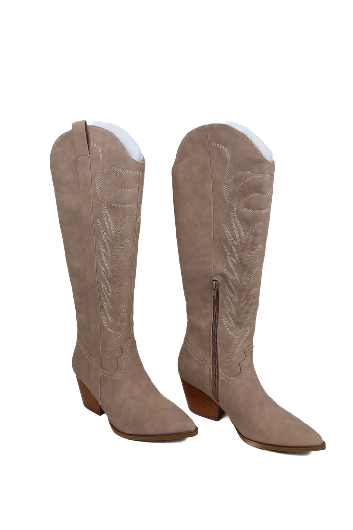 tall brown cowgirl boots (6.5) Never Worn