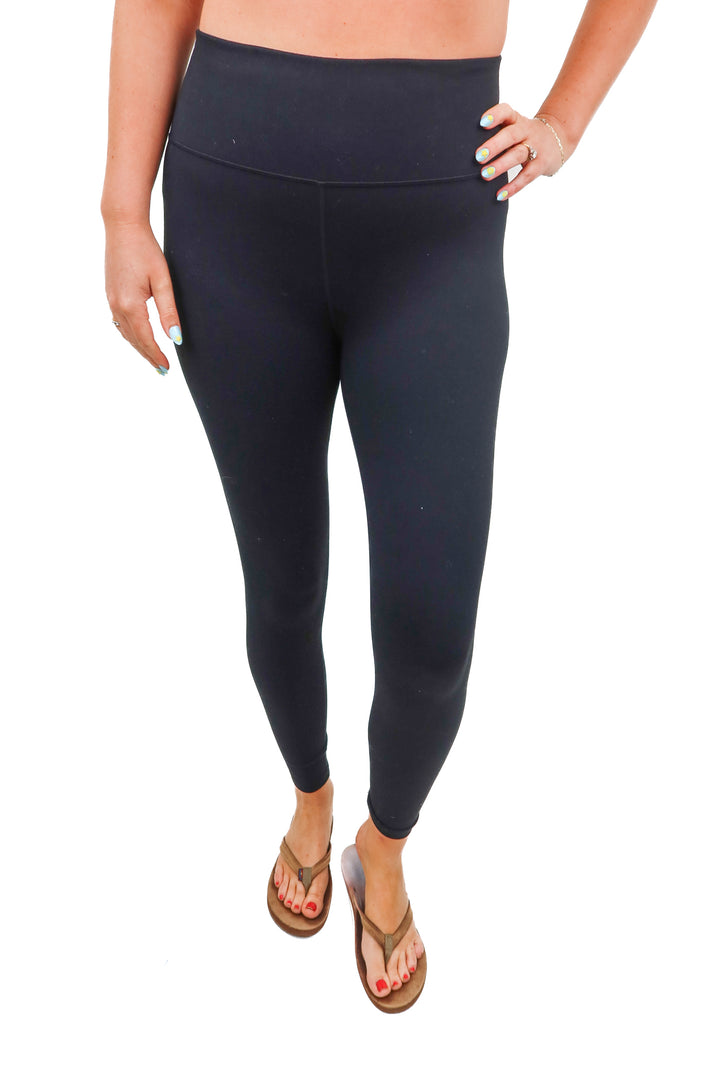 fabletics black leggings (L; retail $45)