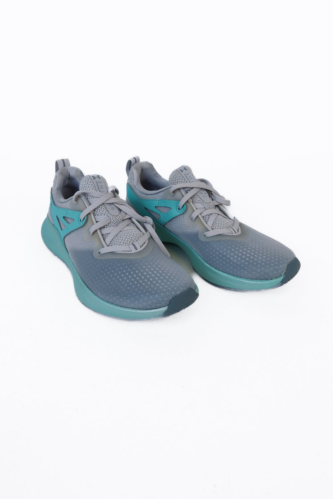 Under Armour Light Grey/Mint Charged Sneakers NWOT (7)