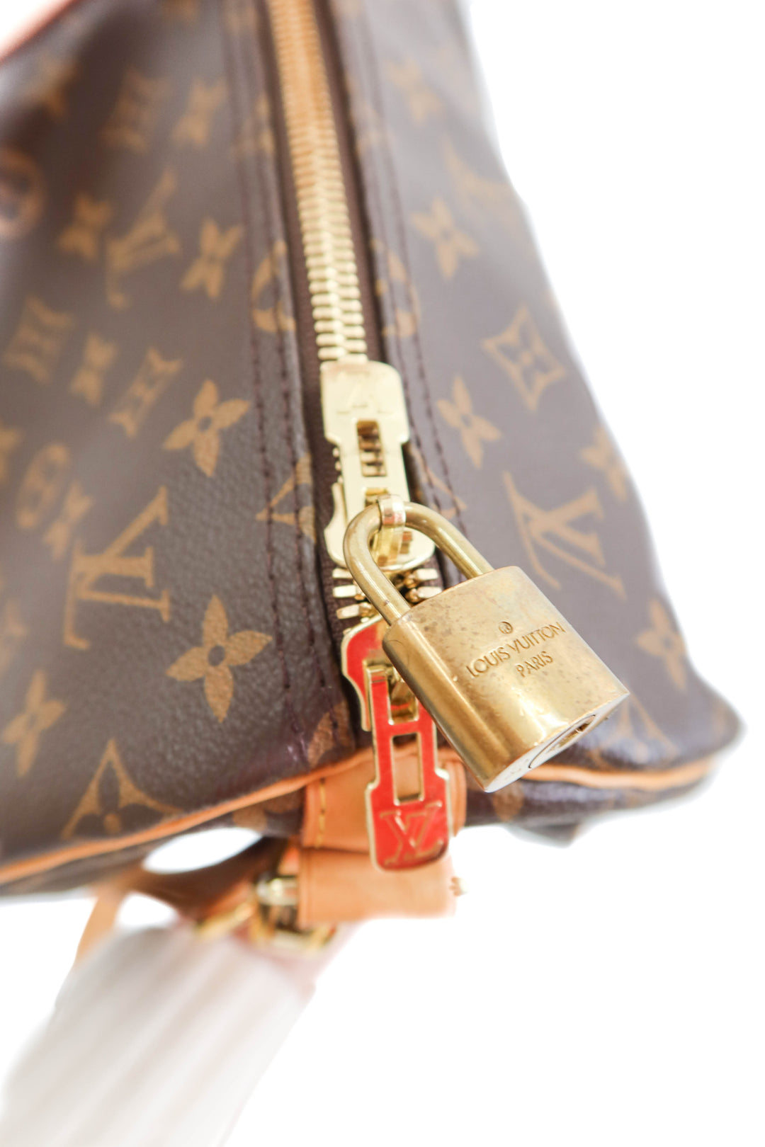 louis vuitton monogram keepall bandouliere 55 travel bag (retail $2700)