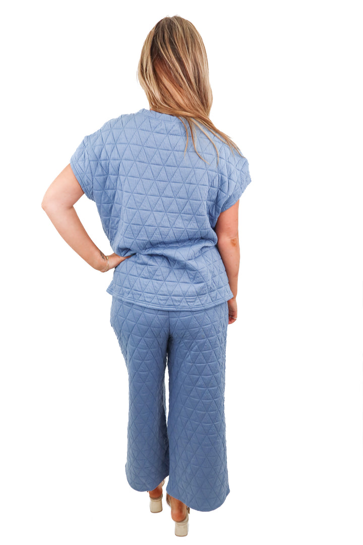 blue textured top/pant set (L)